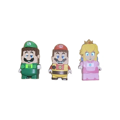 Lego supermario brother 18 figure lot and loose legos.