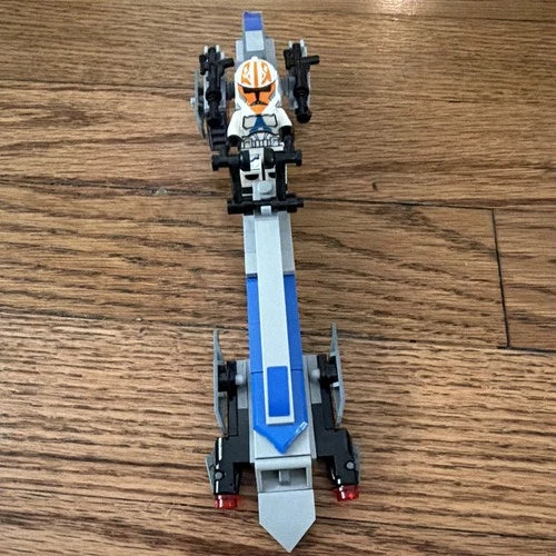 Lego Star Wars, lots of use sets and mini figures
