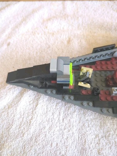 LEGO Malevolence -9515 Incomplete - NO MINIFIGS