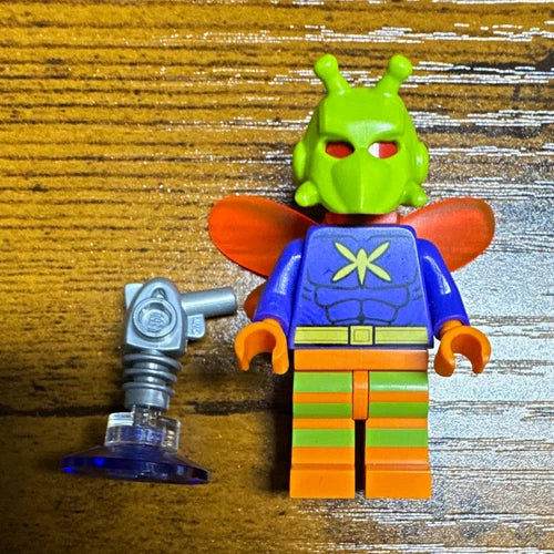 RARE MEOW Killer Moth minifigure. Only released in one set ever. Lightly used.