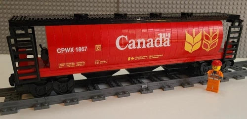 Custom Train Canada Covered Hopper -PLEASE READ ITEM DESCRIPTION-