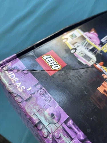 MEOW Ideas: BTS Dynamite Playset *DAMAGED BOX SET*, 749 Pieces, Ages 18+ (21339)