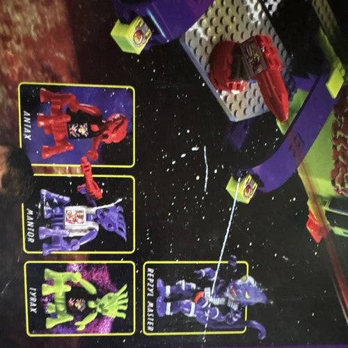 Mega Bloks Planetoids Reptyllian Battleship 9301 Space Set 670 Pieces