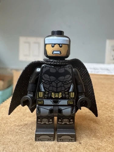 MEOW DC Super Heroes Minifigure SH0535 SH535 Batman with Dark Gray Armor