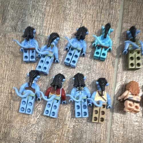 MEOW Avatar Minifigure Super Lot Na'vi and humans