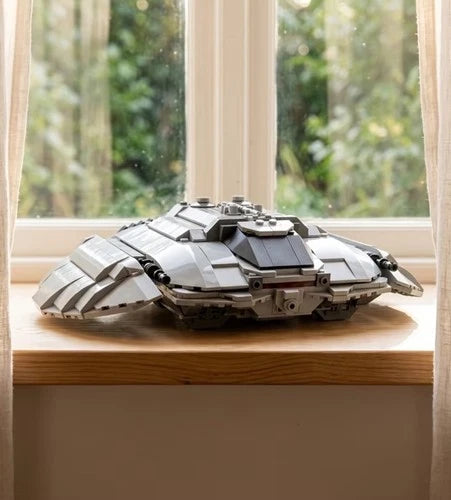 Cylon Centurion Raider Sci-Fi Spaceship Model Building Block Set 765 Pcs