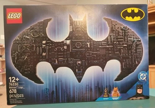 LEGO BATMAN LOGO Building Toy (76330) 678 Pieces \*\*BRAND NEW SELAED BOX\*\*