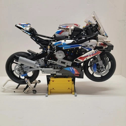 LEGO Technic BMW M 1000 RR Item 42130 Includes 1921 pcs for 18 and older