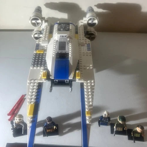 MEOW Star Wars: Rebel U-Wing Fighter (75155)