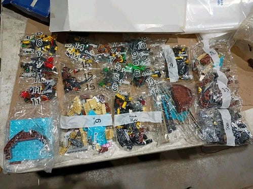 LEGO 21322 Pirates of Barracuda Bay: 17 NEW SEALED BAGS partial set, minfigures