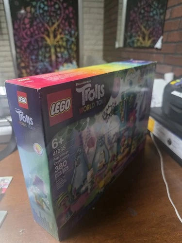 LEGO Trolls: Pop Village Celebration (41255)