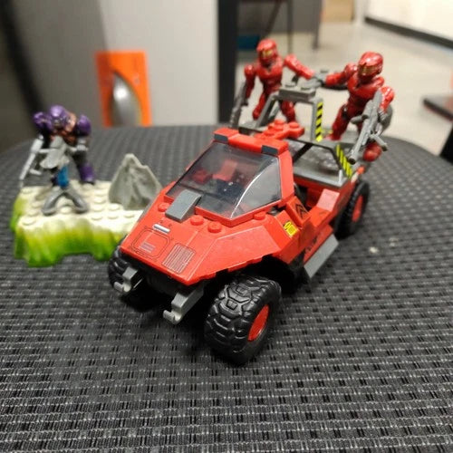 Halo Mega Bloks UNSC Troop Transport Warthog 96866 3 Figures 2010 Damaged