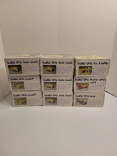 Vintage Yellow Castle Building Blocks TV & Lamp by Riverhouse Toys 1976 NOS