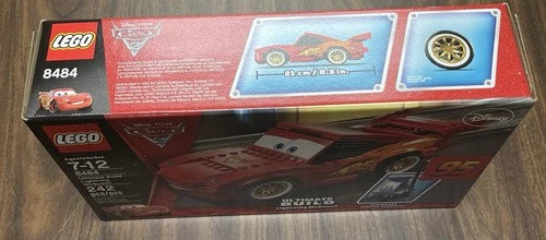 MEOW Disney Cars: Ultimate Build Lightning McQueen 8484 NEW Sealed **Retired Set