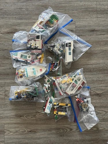 Vintage LEGO Lot 13 Sets Town Pirates Police 95%+ Complete READ DESCRIPTION
