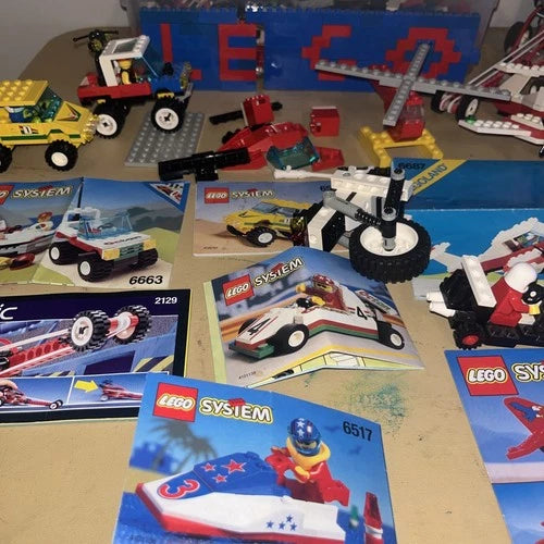 ******MEOW lot vintage Parts 80s 90s Bricks Building MEOW Figures Read!!!!*****