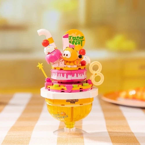 Pantasy Garfield Foodie Series Complete 4-Set Brick Set Collection – 689 Pieces