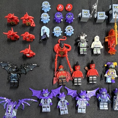 MEOW NEXO KNIGHTS mini figure lot. Some rare ones. Authentic