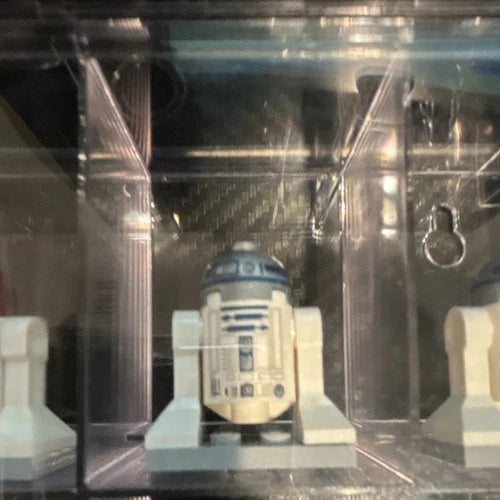 LEGO Star Wars Droid Minifigure Lot R2-D2 BB-8 C-3PO Display Case