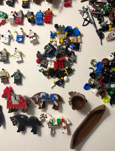 MEOW Minifigures Characters, Parts and Accessories Lot