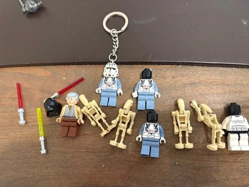 Lego Star Wars Mini Figures (Various) plus Helmet & Lightsabers
