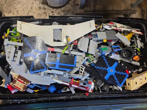 Lego Bulk Lot Sold By Weight. Assorted Components, incomplete sets etc READ DESC