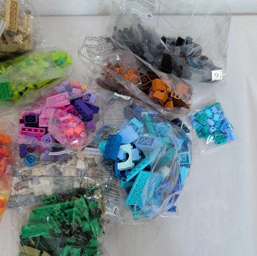 LEGO Classic Bricks and Animals 11011 Creative Building Set Incomplete #CY