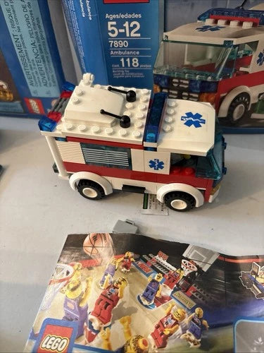 LEGO City Lot 5 Sets! 1252, 7030, 7890, 7902, 7236
