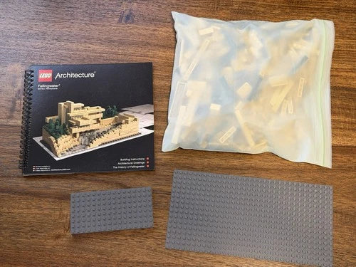MEOW Architecture: Fallingwater (21005) Original Box - Missing 2 Pieces