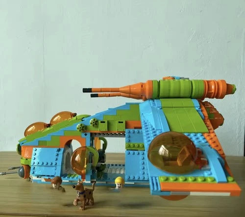 Custom Star Wars republic gunship Scooby doo mystery machine MOC building set