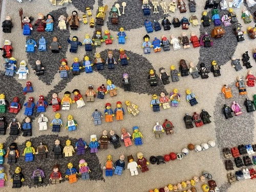 Huge LEGO Minifigures Collection Lot - Star Wars, City, Marvel + Weapons & Parts
