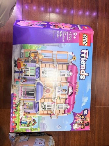 MEOW Friends Heartlake City Grand Hotel 42704 1406pcs 9+ Brick Separator