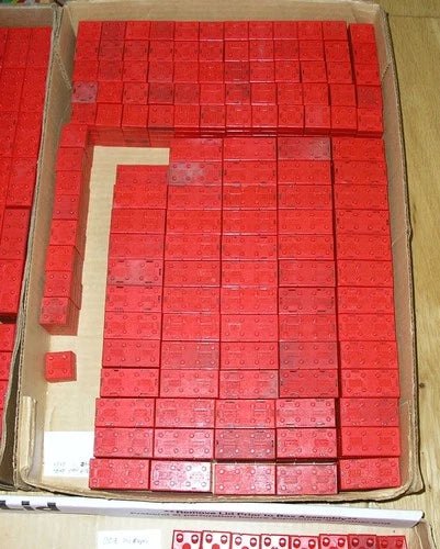 Huge 2800+ ELGO 1960's American Plastic Bricks Doors Windows Containers Extras