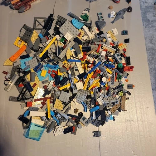 LEGO Bulk Lot Mixed Pieces Parts w/ Minifigures Star Wars Jurassic Park