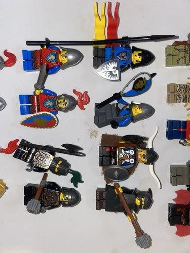 Massive Castle Minifigure & Accessories Lot Of 21 Figures + Armor Stands!