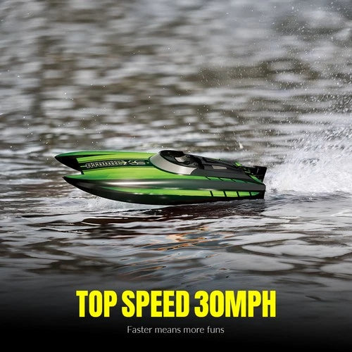 2.4Ghz Mini Remote Control Boat For Water Pool Lake Water Toy 2 Batteries Green.