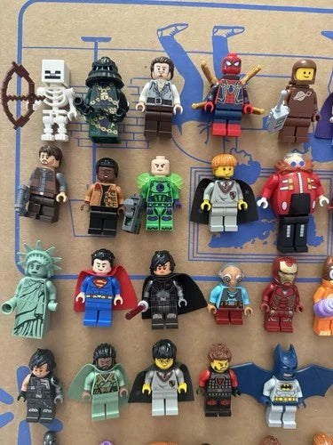 MEOW Minifigure Lot