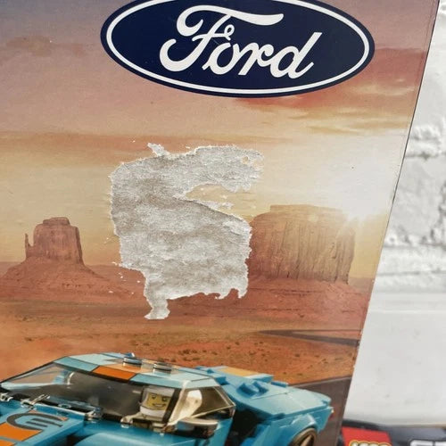 LEGO SPEED CHAMPIONS: Ford GT Heritage Edition and Bronco R (76905)