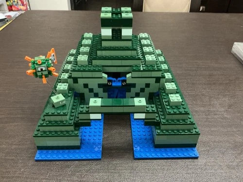 LEGO Minecraft: The Ocean Monument (21136) Missing 1 Sponge And Cave Side Build
