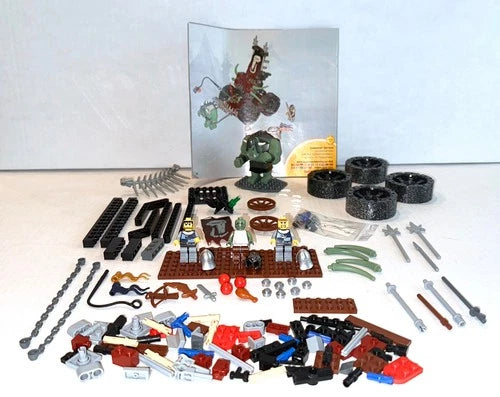 LEGO CASTLE SET 7038 TROLL ASSAULT WAGON - COMPLETE w TROLL + ALL 3 MINI-FIGS