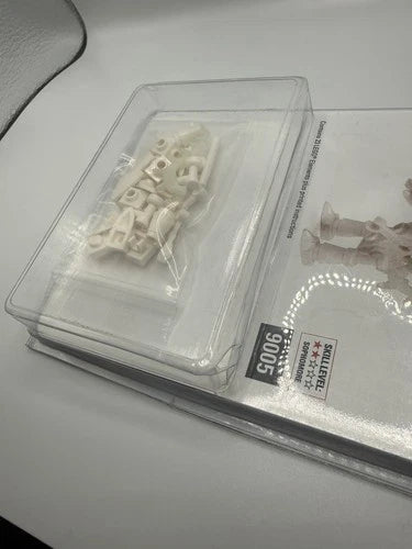Brickmania Albino Alien Soldier 9005 Building Kit Sealed John Canepa Tail Glows