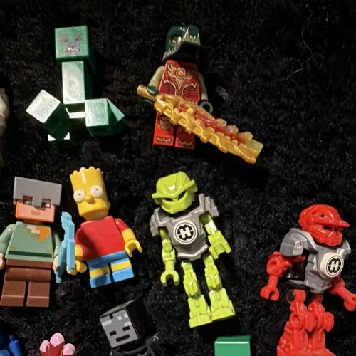 LEGO space Assorted Minifigure Lot w/ Accessories, Minecraft, angry birds