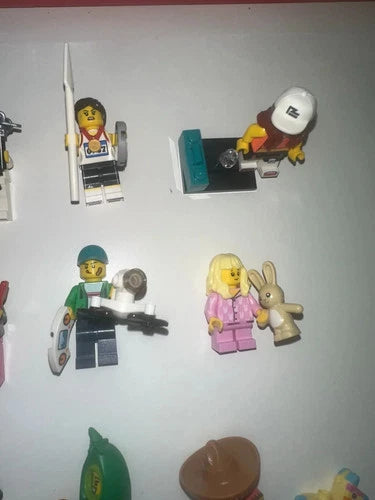 Complete Lego series 20 in collector condition
