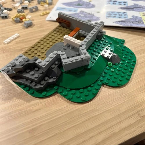 Lion Knight’s Castle Medieval Fortress Toy 4514 Piece Assembly Model Brick Set