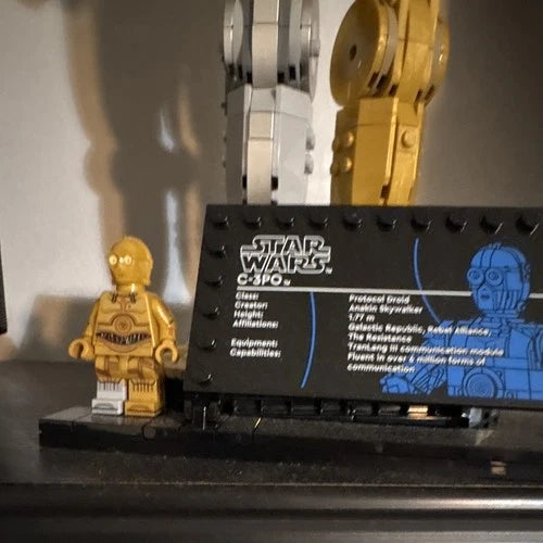 MEOW Star Wars: C-3PO Single Minifigure with Display Plaque Plastic 18+