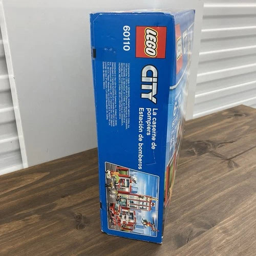 LEGO 60110 City FIRE STATION 919 Pcs 2016 Retired -New/Sealed