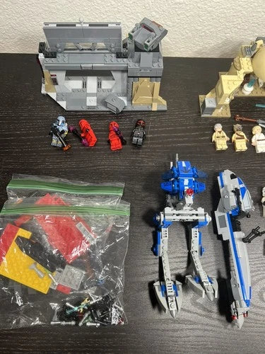 LEGO Star Wars Lot (read description)