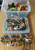 LEGO Bulk Lot 8 lbs Mixed Bricks + 25 Minifigures Marvel Avengers Ninjago Dino