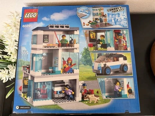 MEOW City 60291 Family House Complete Set 388 pcs Road Plates Included Age 5+