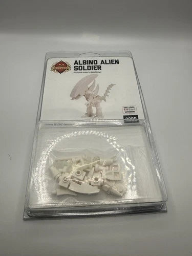 Brickmania Albino Alien Soldier 9005 Building Kit Sealed John Canepa Tail Glows